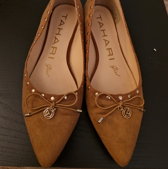 [PICK 5/PAY💲20] Tahari Girls | Laurena Pointy Toe Flats - Picture 2 of 5